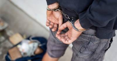 Полиция задержала подростка, подозреваемого в наркоторговле