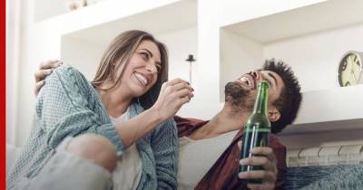 Нарколог назвал частоту употребления спиртного, которую можно считать алкоголизмом