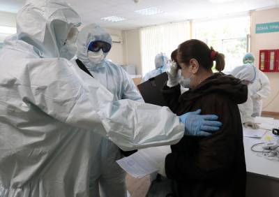 В Украине за день выявили более 10 тысяч новых случаев COVID