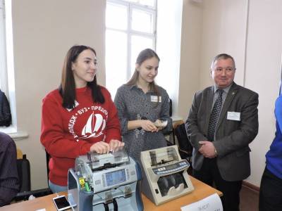 Ульяновский колледж экономики и информатики приглашает на день открытых дверей