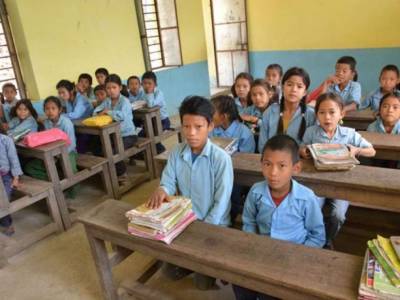 В Непале закрывают школы и университеты