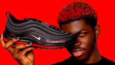 Nike подала в суд из-за «дьявольских» кроссовок