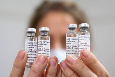 Вакцину от COVID-19 AstraZeneca переименовали в Vaxzevria