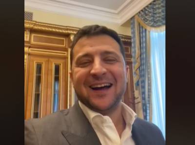 Податкова амністія в Україні: Зеленський вивів з-під удару лише себе і працівників Офісу президента