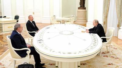 Песков заявил о хороших отношениях между РФ, Арменией и Азербайджаном