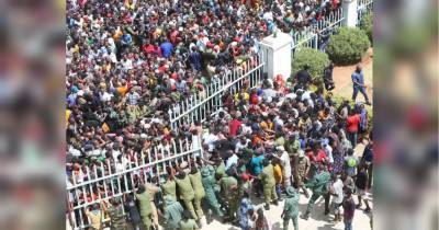 Джон Магуфули - В давке на похоронах президента Танзании погибли 45 человек - fakty.ua - Танзания