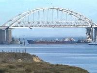 Кулеба поблагодарил Канаду и Австралию за введение санкций из-за строительства Крымского моста