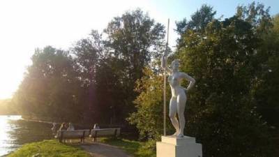 Копия скульптуры "Девушка с веслом" займет новое место на Крестовском острове не позднее середины мая