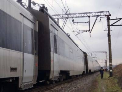 Движение поездов между Запорожьем и Днепром остановили