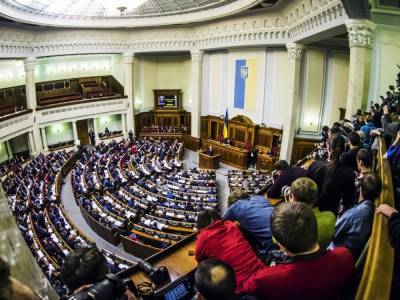 СМИ: на внеочередном заседании Верховной Рады депутаты обсудят ситуацию в Донбассе