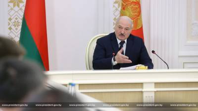 Лукашенко грубо высказался о неблагонадежных чиновниках