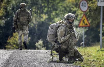 Киев усиливает военные группировки в Донбассе и на границе с Крымом