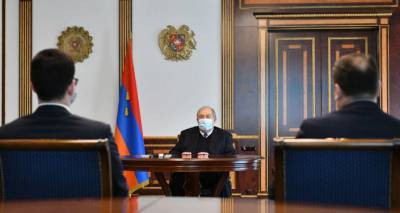 Президент Армении обсудил с главой Минюста резонансные поправки к Судебному кодексу