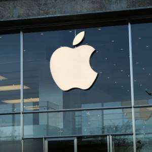 Apple разрешила украинским сервисным центрам официально чинить свою технику