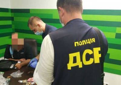 Полицейского в Одессе разоблачили на незаконном присвоении недвижимости