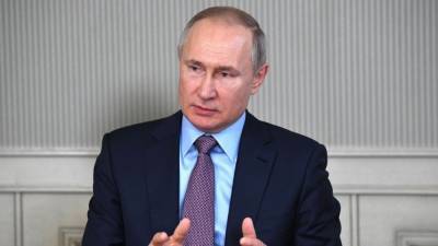 Владимир Путин указал на важность укрепления гражданской идентичности среди россиян