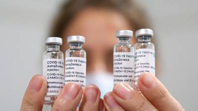 В ФРГ сообщили о 31 случае тромбоза после вакцины AstraZeneca