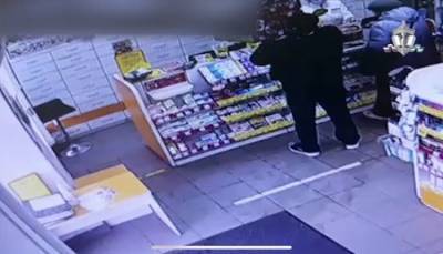 В Уфе парень ограбил аптеку
