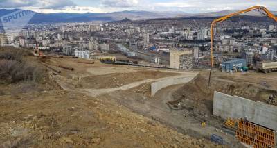 Мэрия Тбилиси ведет активные работы в оползневой зоне на склоне Вашлиджвари