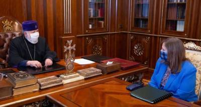 Католикос Гарегин II обсудил с послом США судьбу армянских памятников в Карабахе