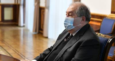 Свыше 50 адвокатов в Армении просят прокуратуру возбудить дело против президента