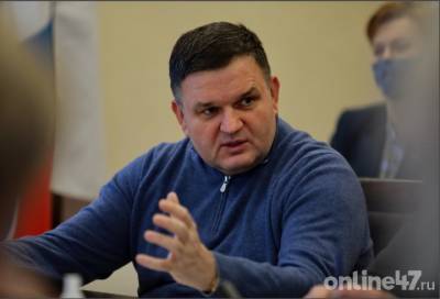 Сенатор Сергей Перминов поможет решить вопросы по капремонту и управлению МКД жителям Киришей и Волосово
