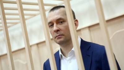 Экс-сотрудник полиции Захарченко не признался в получении взяток