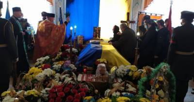 В Ровенской области и на Прикарпатье попрощались с погибшими под Шумами военными