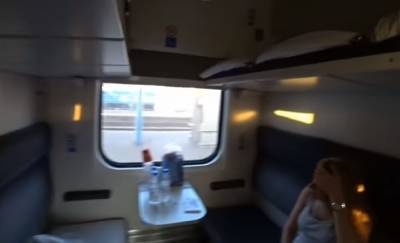 В поезде Киев-Одесса устроили ограбление пассажиров: "у человека может приступ случиться от такого "