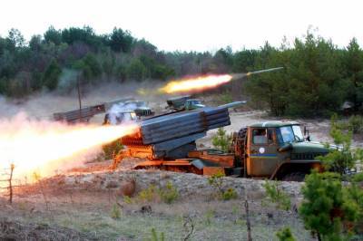 Украинские каратели отработали применение артиллерии против населения Донбасса