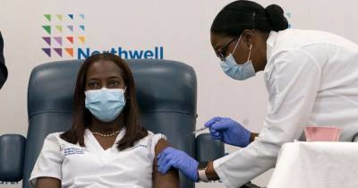 Афроамериканцы в США боятся вакцинироваться от коронавируса, – CNN