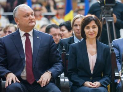 «Обманоле простака»: разрешит ли КC разогнать молдавский парламент?