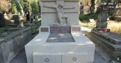 На Лычаковском кладбище отреставрировали более 150 надгробий (ФОТО)
