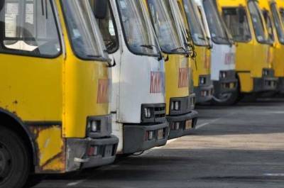 Киевские маршрутчики решили отложить повышение цен на проезд