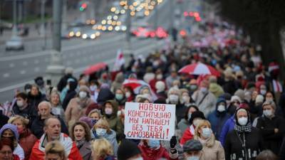 Власти Беларуси подвергли пожилых протестующих повышенному риску заражения COVID-19