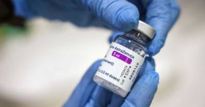 AstraZeneca: Канада приостановила вакцинацию от коронавируса из-за тромбоза