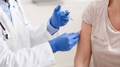 СВР обвинила ЕС в коммерческом интересе к затягиванию сертификации вакцин из РФ