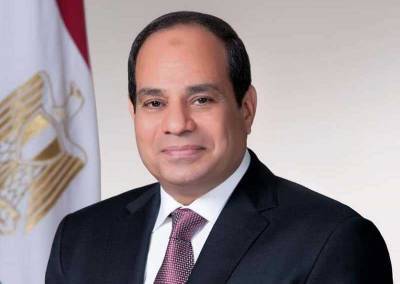 Президент Египта пообещал инвестировать в оборудование, чтобы избежать повторения закрытия Суэцкого канала и мира