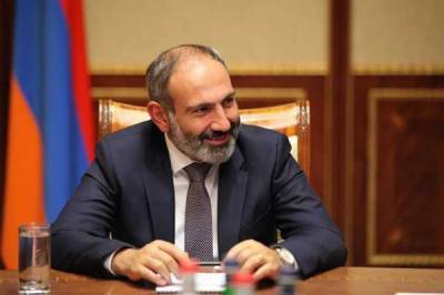 Пашинян пообещал уйти в отставку в апреле