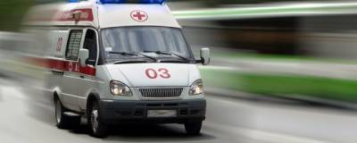 В Екатеринбурге работник автосалона получил травмы головы из-за взрыва бочки