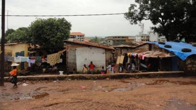 «Бог дает ток»: старейшины в Гвинее запретили местной молодежи строить ГЭС