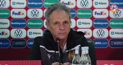 Главный тренер сборной Армении Капаррос сказал, почему игра с румынами легкой не будет