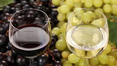 В Роскачестве назвали худшие импортные вина до тысячи рублей