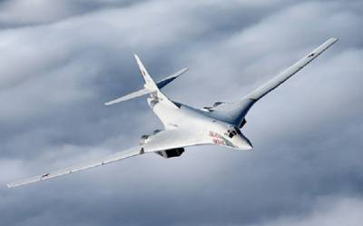 Опубликовано видео полета бомбардировщиков Ту-160 над Арктикой