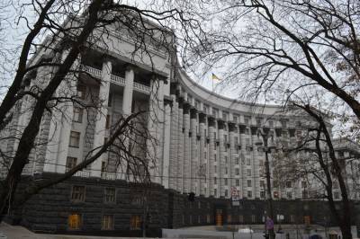 Зеленский предлагает перенести министерства из Киева в регионы