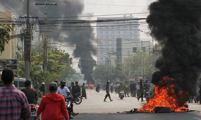 В Мьянме число погибших в результате столкновений между протестующими и военными превысило 500 человек - og.ru - Бирма - Янгон