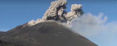 На японском острове Суваносэ произошло извержение вулкана