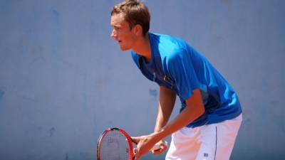 Медведев одолел Тиафо и стал четвертьфиналистом теннисного "Мастерса"