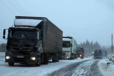 Движение большегрузов ограничат для просушки дорог в Забайкалье с 26 апреля по 23 мая