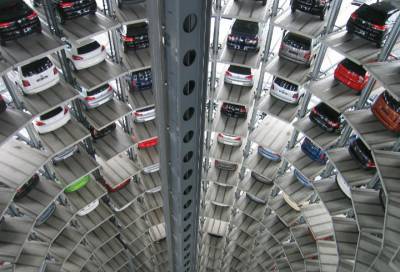 Продажи автомобилей в Петербурге выросли на 21% с начала года